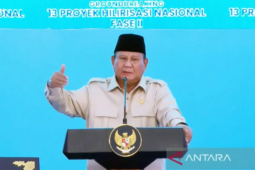 Prabowo hadiri groundbreaking 13 proyek hilirisasi tahap II di Cilacap