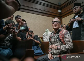 Dituntut 5 Tahun Bui, eks Wamenaker Noel: Mending Saya Korupsi Banyak