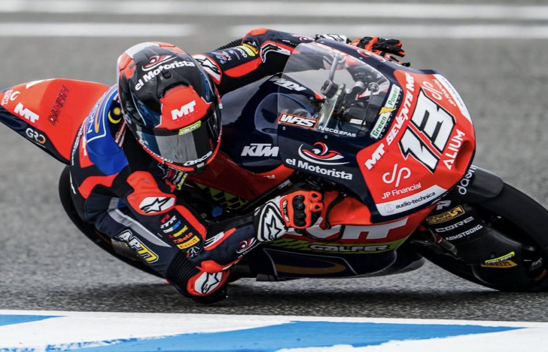Hakim Danish Kesetanan di FP Moto3 Catalunya 2026, Fans Malaysia Mulai Bandingkan dengan Veda Ega Pratama