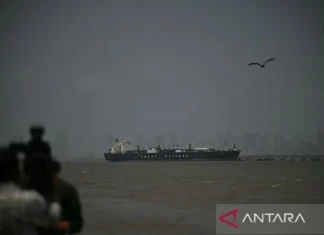 Iran Perkenalkan Aturan Baru untuk Transit Kapal di Selat Hormuz
