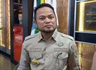Catatan Abah Dahlan: “Orang Kuat”