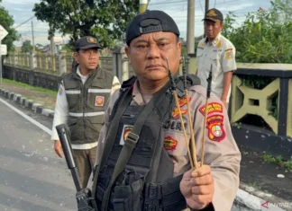 Polisi Sita Busur dan Petasan saat Bubarkan Tawuran di Klender Jaktim