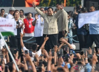 Prabowo Teken Perpres Pangkas Potongan Aplikator Ojol jadi 8 Persen