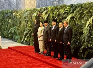 Tiba di Gedung Nusantara, Prabowo dan Gibran Disambut Puan