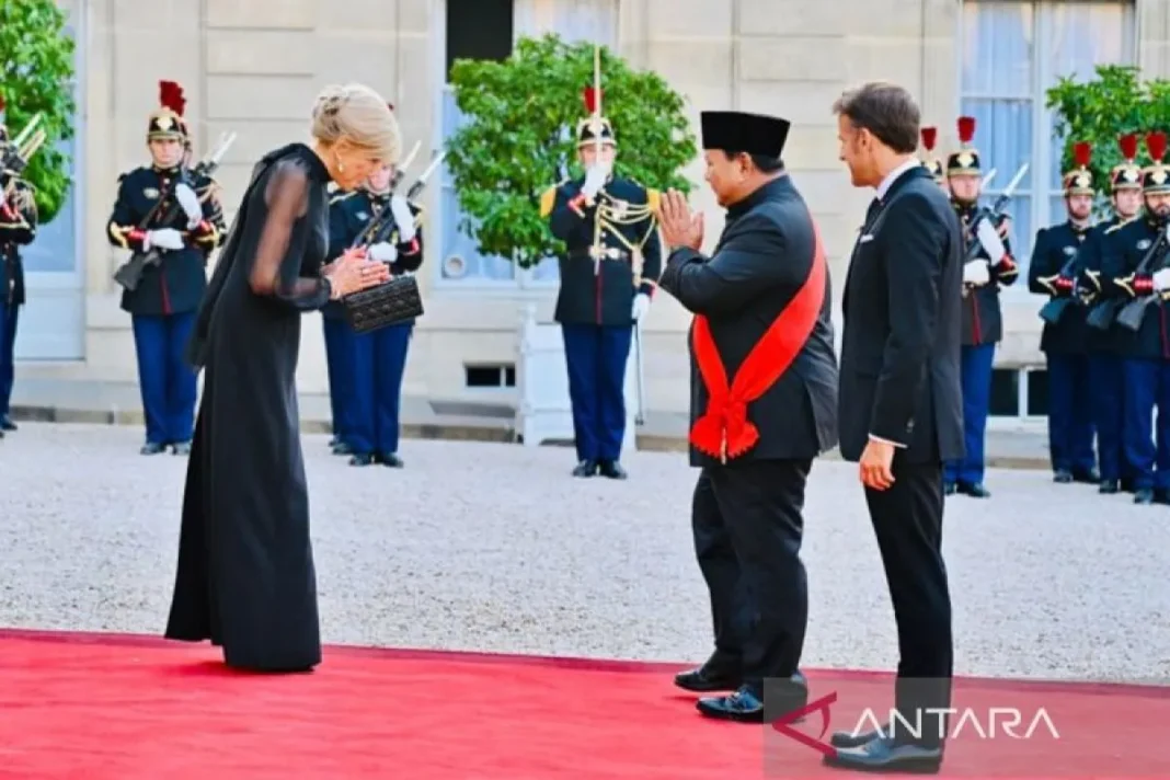 Presiden Prabowo hadiri jamuan santap malam di Istana Elysee Paris