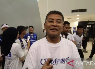 Wagub Jabar Minta Bobotoh Tertib saat Konvoi Juara Persib di Bandung