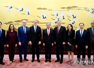 Jelang Kedatangan Trump, Senator AS Berkunjung ke Beijing