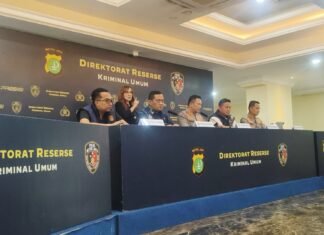Alasan Polisi Tangkap Roy Suryo dan Dokter Tifa: Mau Dilimpahkan ke Jaksa