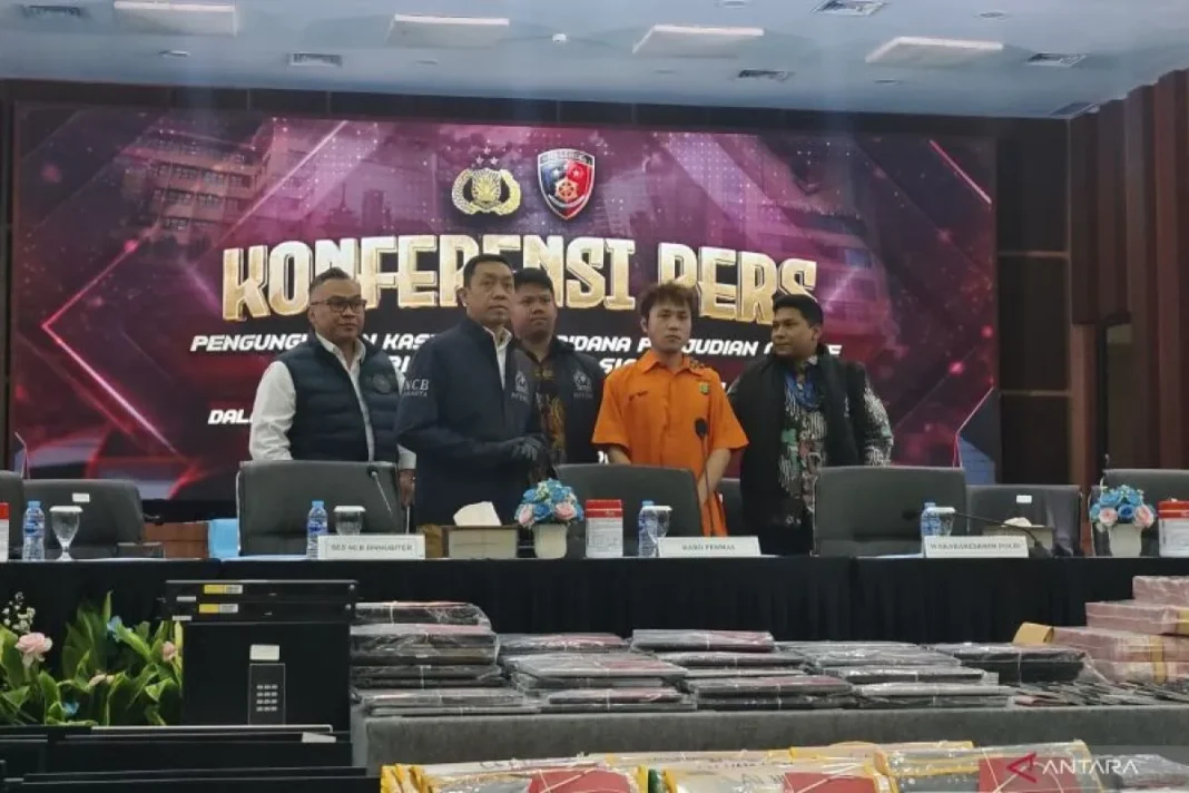 Buronan penipuan daring internasional ditangkap di Jakarta