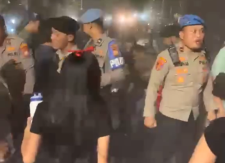 Semalam, Cikini Mencekam! 4 Mahasiswa Luka-Luka dan Dilarikan ke RSCM Usai Bentrok dengan Polisi