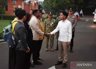 Gibran Kunjungan Kerja ke NTT hingga Papua, Ajak Lima Mahasiswa