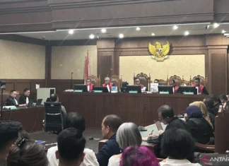 Hakim Ringkas Vonis Nadiem yang Setebal 1.146 Halaman