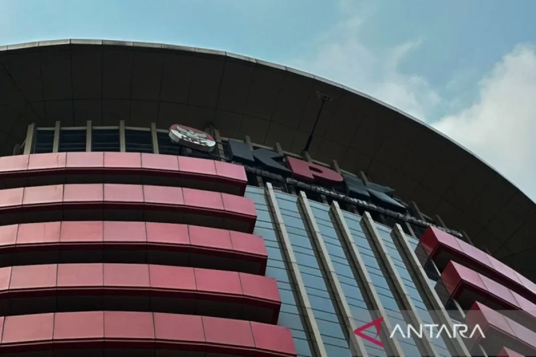 KPK ungkap OTT Kepala Imigrasi Jakbar terkait izin tinggal WNA