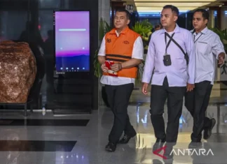 KPK Ungkap Silmy Karim sempat Komunikasi dengan WNA Kampung Rusia