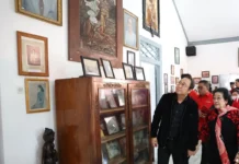 Megawati Soekarnoputri Napak Tilas di Istana Gebang Blitar