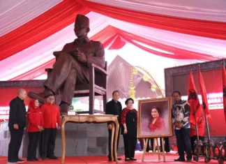 Megawati Resmikan Renovasi Istana Gebang dan Patung Bung Karno