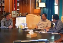 Momen Prabowo Terima John Herdman dan Erick Thohir di Hambalang
