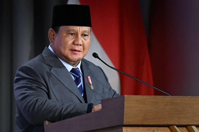 Prabowo Resmi Teken Revisi UU Polri 2026, Atur Pensiun hingga Penempatan Polisi di Jabatan Sipil