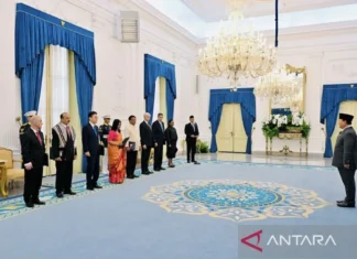 Presiden Prabowo Terima Surat Kepercayaan 8 Dubes di Istana Merdeka