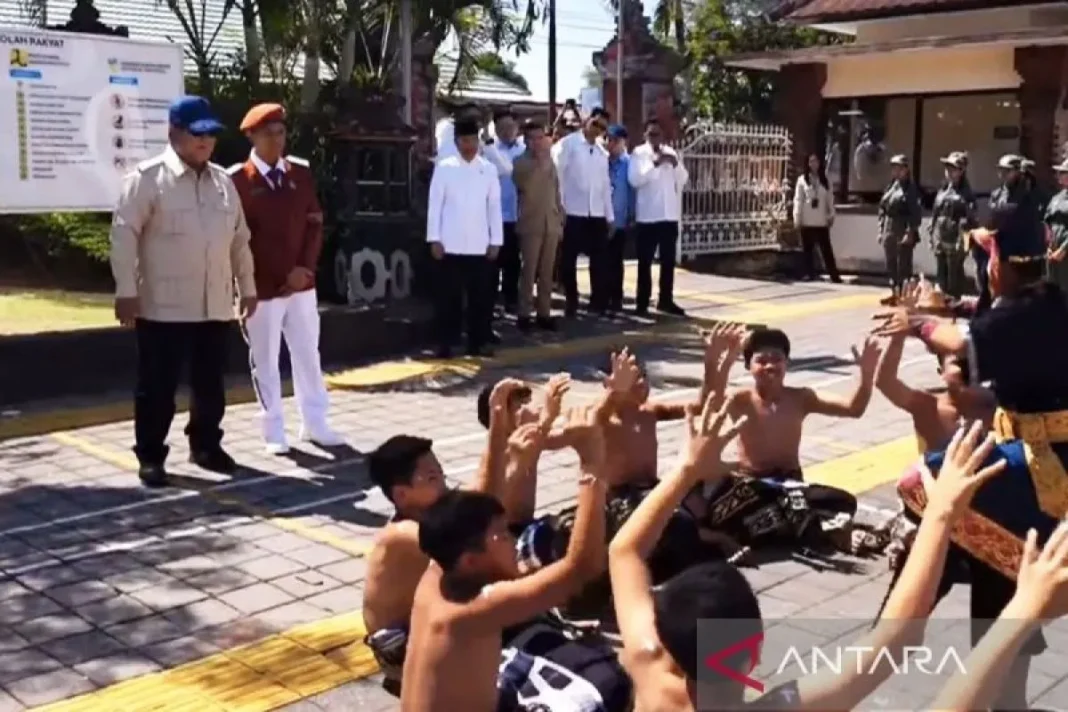 Presiden tinjau pelaksanaan SR Tabanan disambut tarian khas Bali