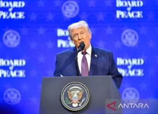 Trump: Tanpa Kesepakatan Damai, Iran bisa Dibombardir sampai Dua Tahun