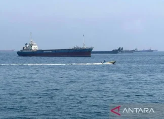 Trump Sebut AS Bantu 100 Juta Barel Minyak Lewati Selat Hormuz
