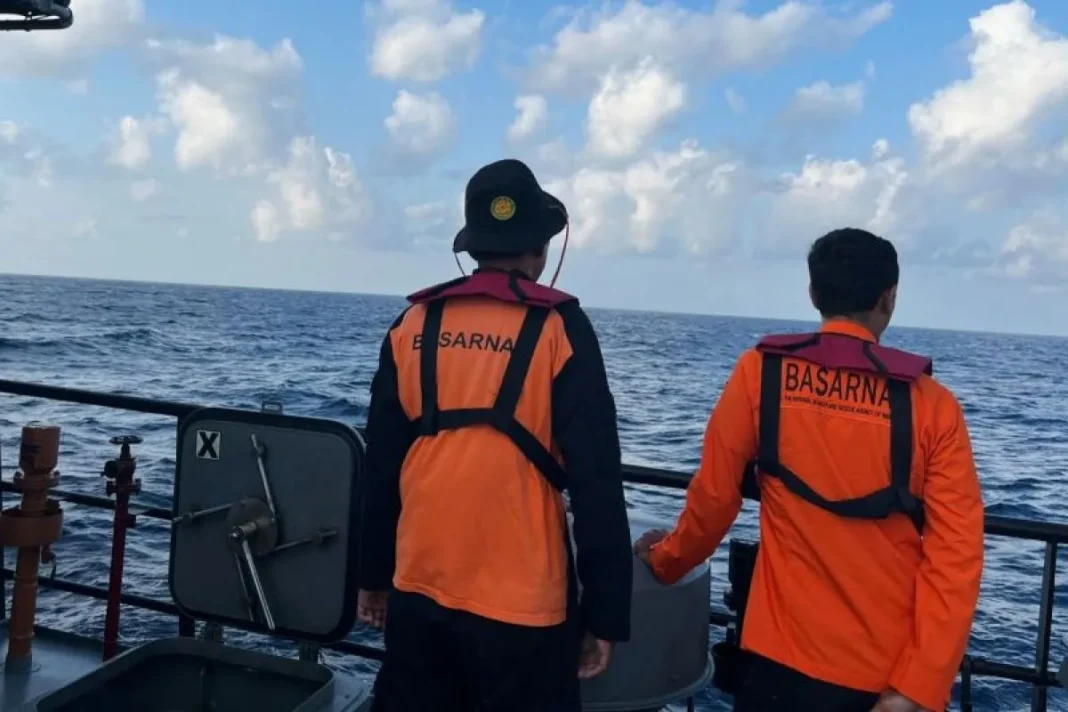 Basarnas Makassar cari 24 penumpang hilang di Perairan Selayar