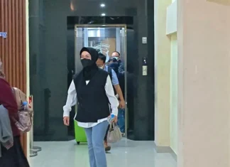Bupati Sukoharjo Etik Suryani Jalani Pemeriksaan di Polresta Surakarta