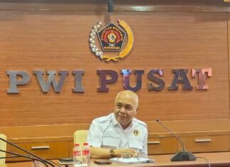 Dinilai Rendahkan Jurnalis, PWI Pusat Desak Hotman Paris Minta Maaf