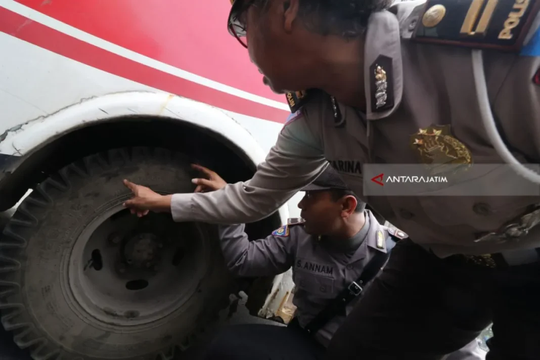 Dirlantas Polda Metro pastikan narasi denda tilang ban gundul di medsos tak benar