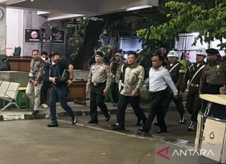 Eks Jampidsus Febrie tiba di Rutan KPK tanpa Pakai Rompi Tahanan