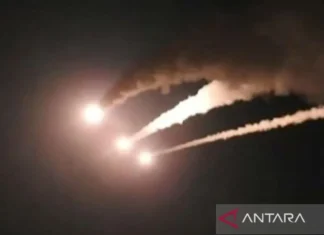 Iran Gempur Fasilitas Militer AS di Oman, Suriah, Yordania