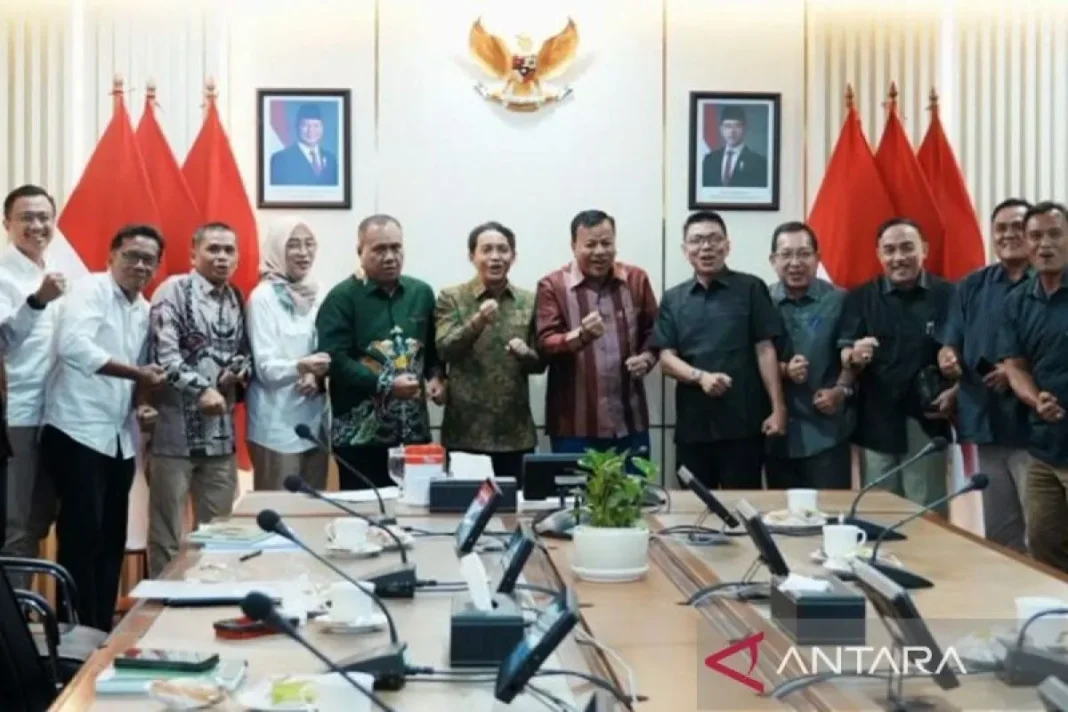 KPK dalami pertemuan Bupati Kuansing nonaktif dengan Menhut Raja Juli