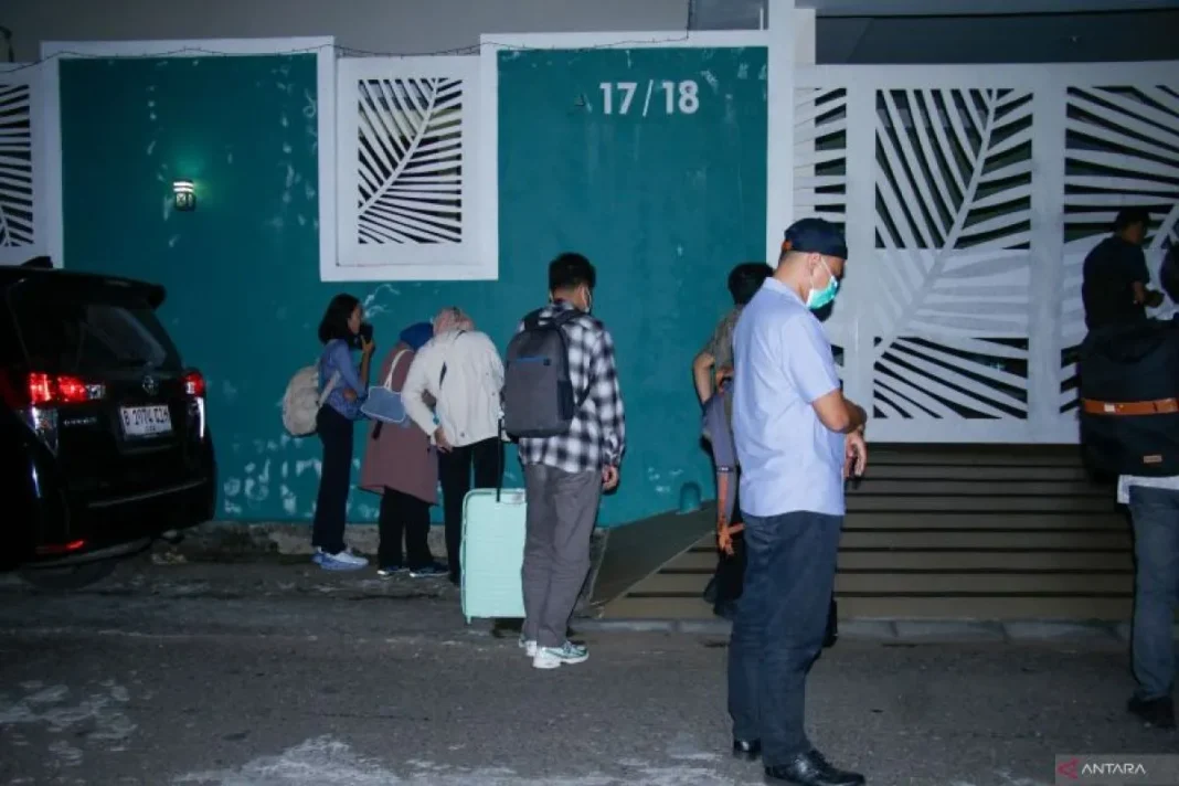 KPK geledah rumah Dirut PT AMGM terkait kasus korupsi Lombok Barat