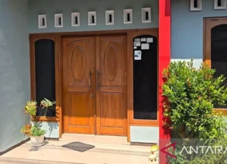 KPK Geledah “Safe House” Bupati Sukoharjo di Laweyan Solo
