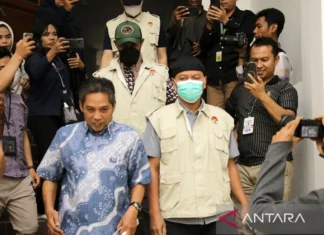 KPK Geledah sejumlah Ruangan di Kantor Bupati Lombok Barat