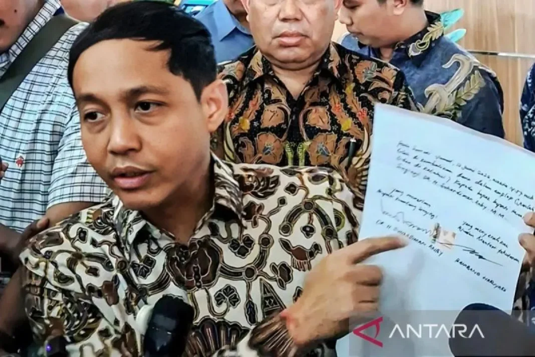 KPK jadikan pernyataan Menhut dapat amplop sebagai pengayaan informasi