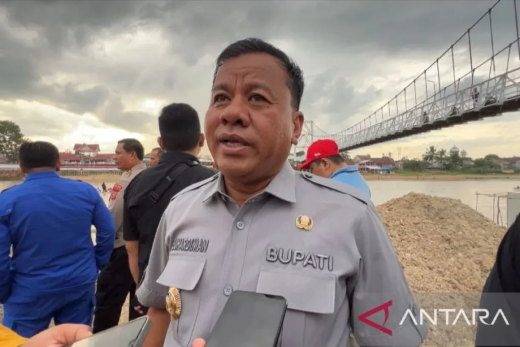 KPK minta Bupati dan Sekda Kuansing menyerahkan diri