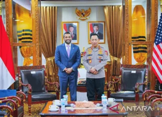 Kapolri dan Direktur FBI Bahas Perang Melawan Kejahatan Global