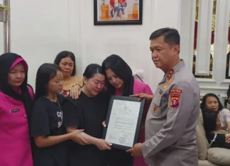 Kapolri Naikkan Pangkat Anggota Gugur saat Operasi Narkoba di Katingan
