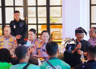 Kapolri Serap Aspirasi Pecalang dan Sopir Ojol di Bali