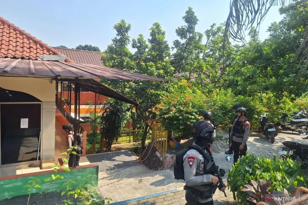 Kegiatan MPLS di SDN Srengseng Sawah 15 dibubarkan imbas teror bom