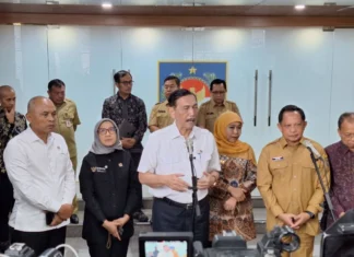 Luhut Sebut Transformasi Digital Berpotensi Hemat Rp1.500 Triliun