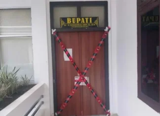 Plt Bupati Kuansing Riau tetap Bekerja Meskipun Ruangan Disegel KPK