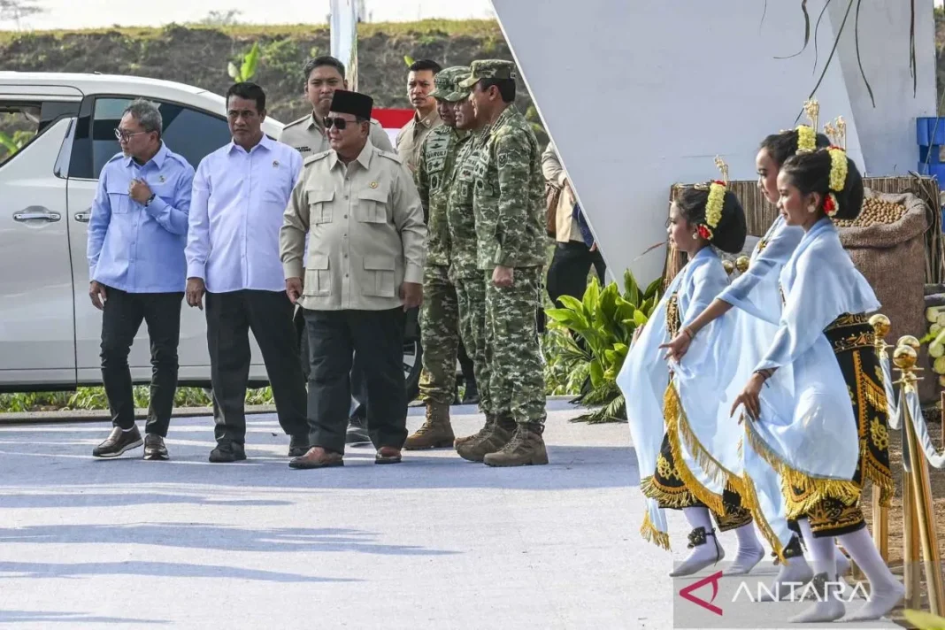Prabowo bangga TNI gunakan jip buatan anak bangsa