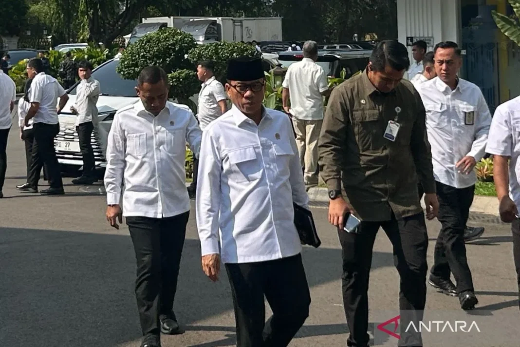 Prabowo pimpin sidang kabinet paripurna di Istana