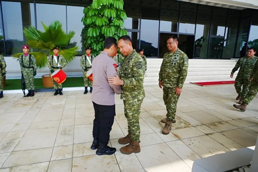 TNI Pertemuan Panglima dan Kapolri tidak untuk bahas kasus tertentu