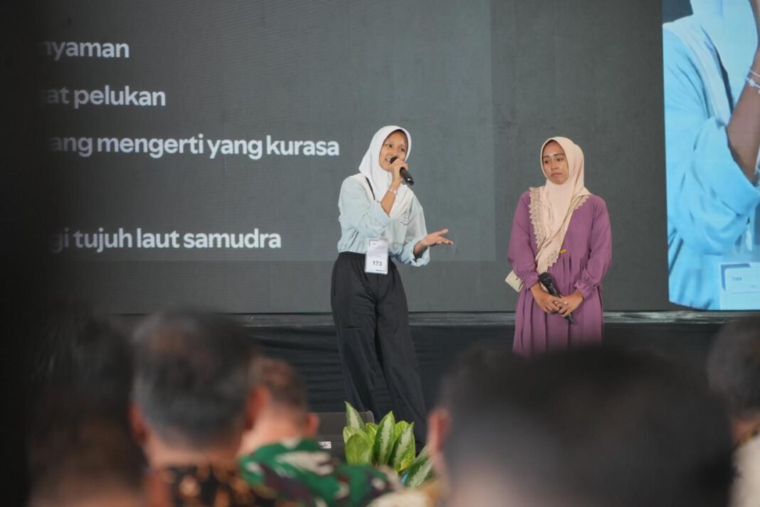 Cerita Lia Bikin Haru, Impian Punya Seragam Baru Akhirnya Terwujud di Sekolah Rakyat