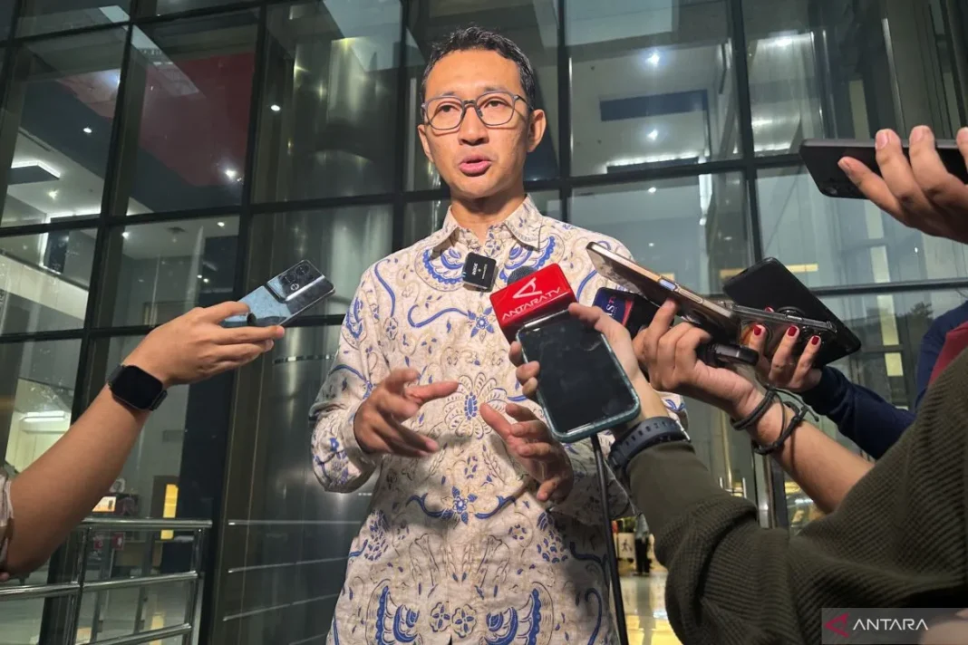 KPK sita dokumen dan 8.500 dolar Singapura di dua kantor imigrasi