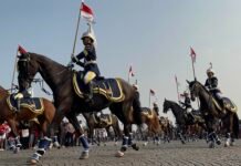Kirab Bendera Pusaka Berangkat dari Monas Menuju Istana, Dikawal Pasukan Berkuda